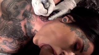 Janey Doe Got Neck Tattoo And Double Blowjob