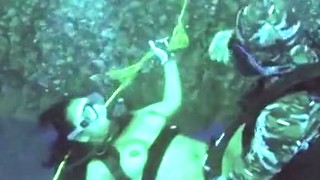 Hardcore Underwater Fuck With A Couple On Vacation