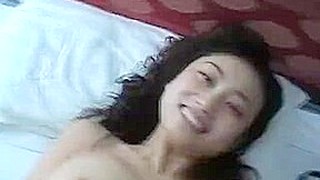 Real Amateur Busty Indochinese In Hotel - BlowJob