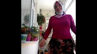 Turkish Granny In Amateur Video