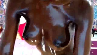Stunning Black Oiled Up Webcam Slut Squirting