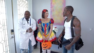 Ivy Lebelle Goes Trick Or Treating For Double Penetration - BangTrickery