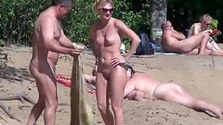 Nude Beach Blowjob Filmed By Spycam
