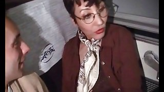 Sophia Mature Poilu Sodomise Dans Le Train
