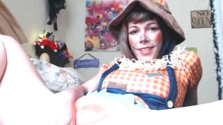 Halloween Porn // Petite Scarecrow Fucks Squash In All Her Holes